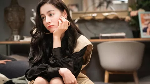 拴绳大狗酒瓶事件