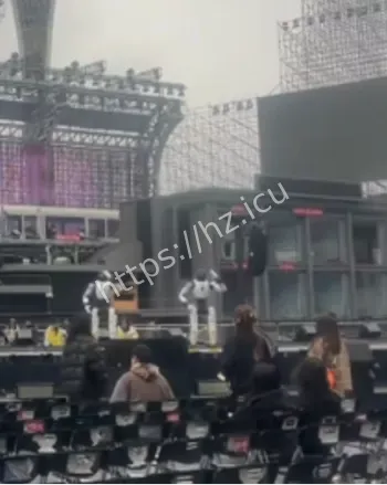 跨年晚会机器人最忙